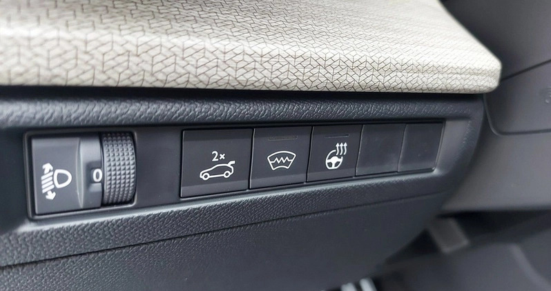 Citroen C5X cena 167000 przebieg: 1, rok produkcji 2022 z Warka małe 106